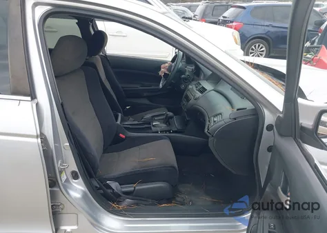 2008 Honda Accord 2.4 Lx z USA, uszkodzony, nr VIN 1HGCP26338A137026